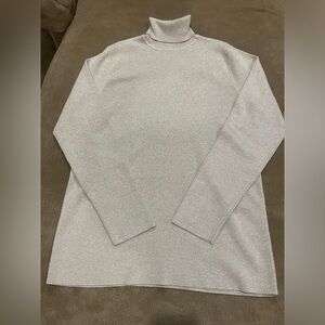 Beautiful Chico’s Gold/ Metallic Turtleneck Sweater. Chico’s Size 2